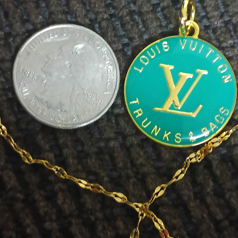 Louis Vuitton Zipper Charm - Picture 15 of 15